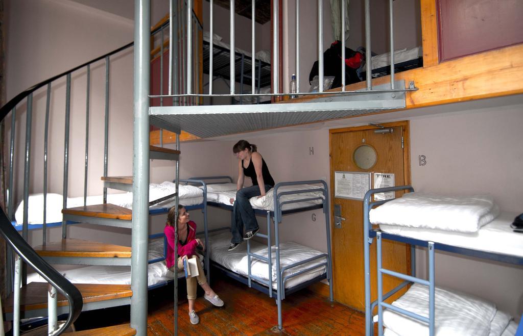 Albergue Avalon House *